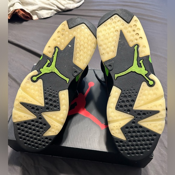 Air Jordan 6 Retro Electric Green - Picture 4 of 8